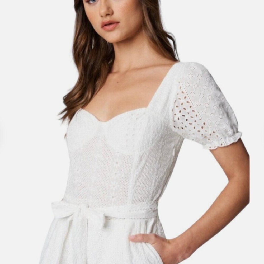 NWT Blank NYC White Eyelet Romper in Downtown Vibes - Picture 3 of 12